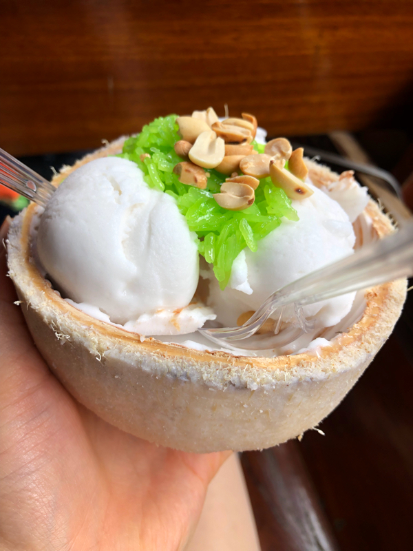 寝起きのトーク。