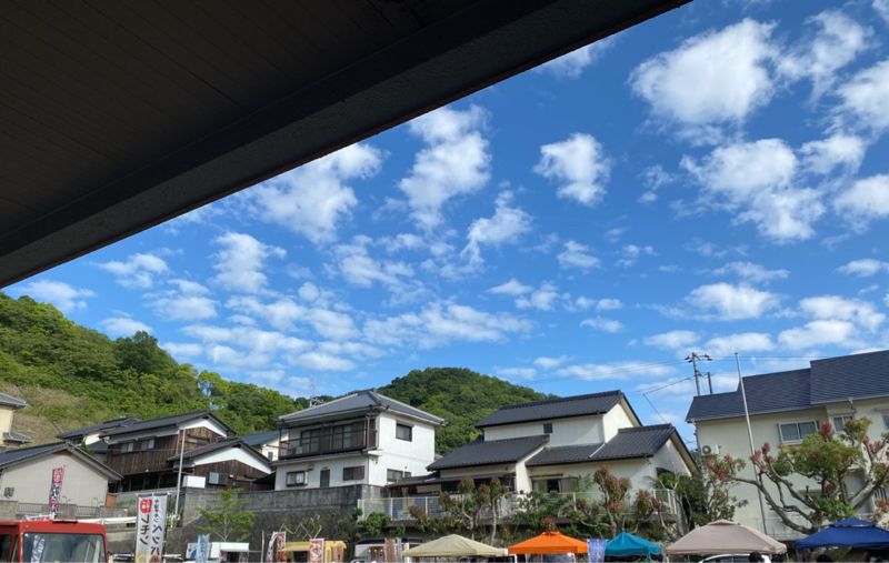 ②