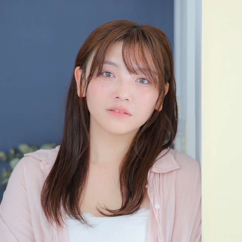 鈴本リイナ
