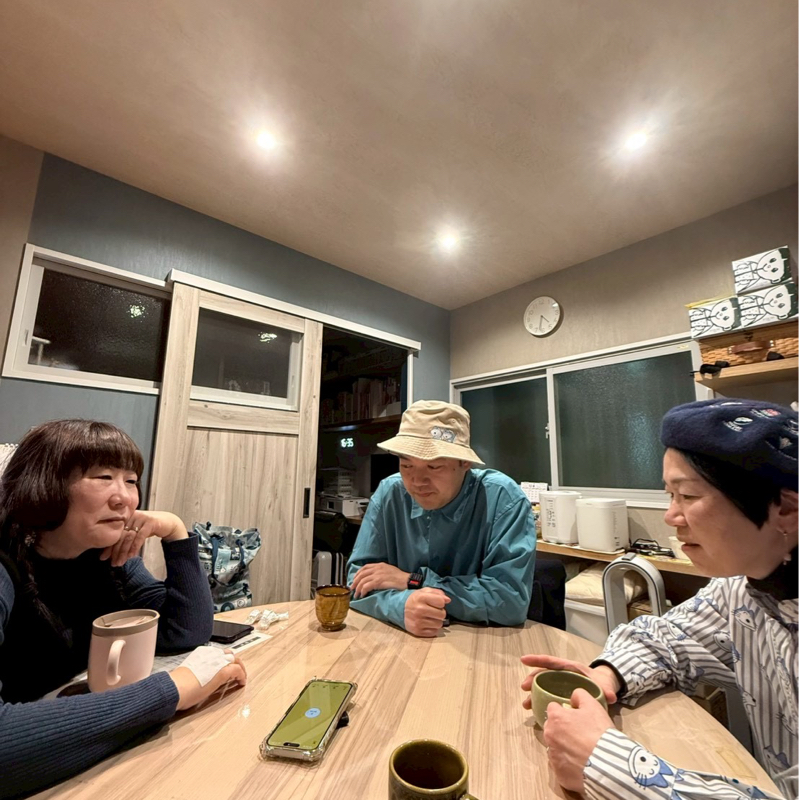 天秤にのった蟹と羊。しのざきマルシェ後のおしゃべり#20