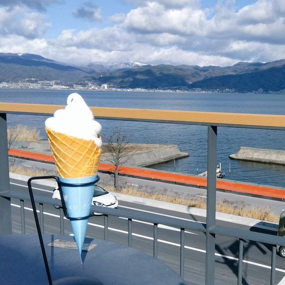 諏訪湖畔にオシャレなテラスが出来てた！