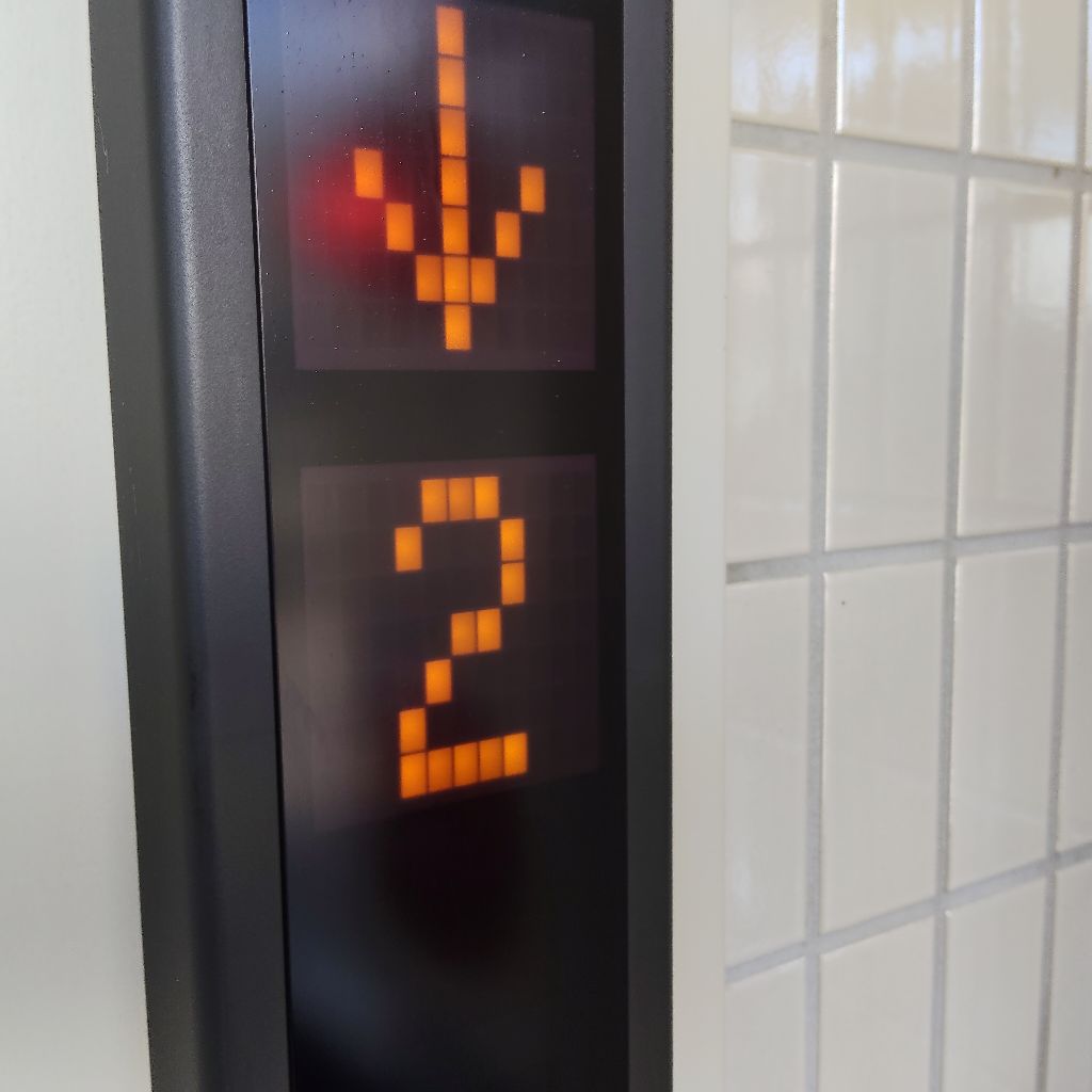 《昼配信》仕事の合間に話します！