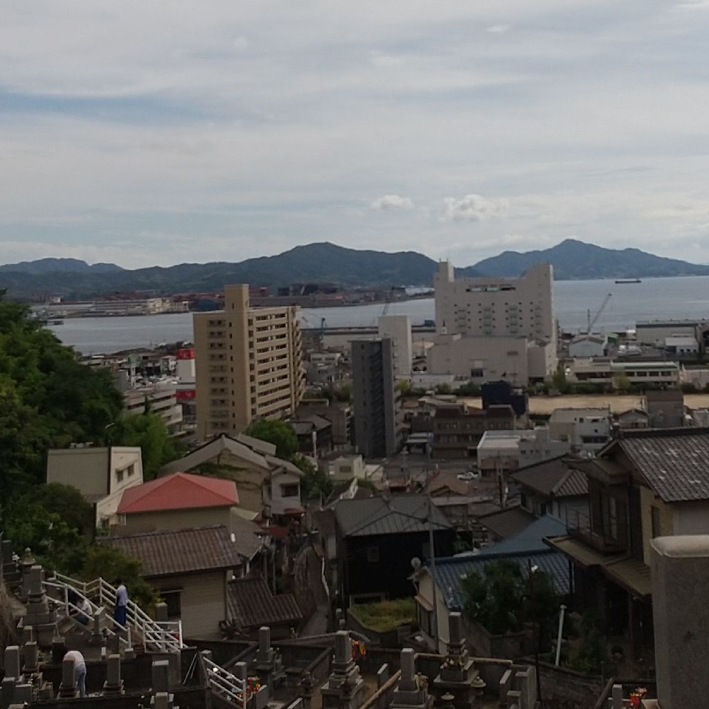 故人を偲ぶ文化