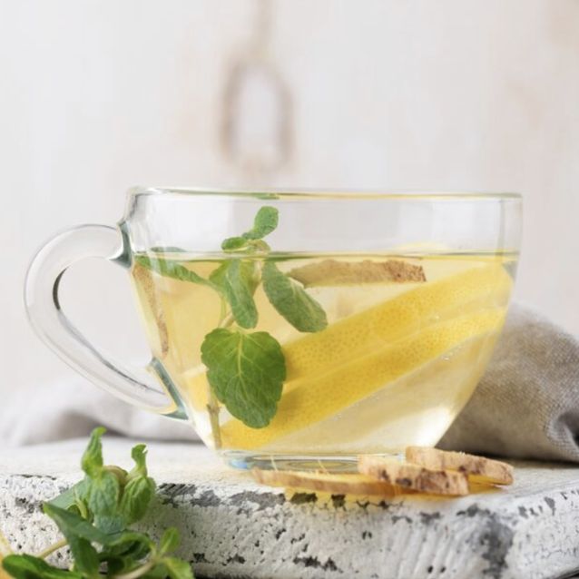 のれんをめくって、引き戸をちょっと開けただけなのに