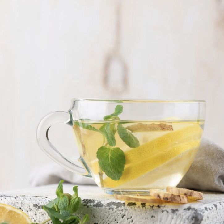 少し吹いてみた＊365日の紙飛行機